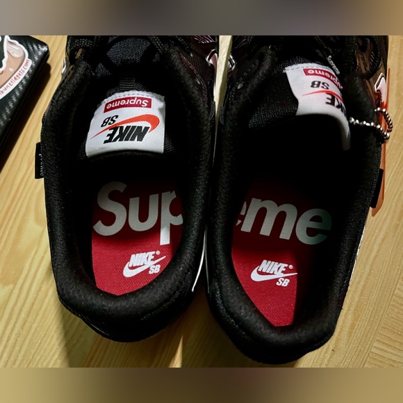 Nike SB X Supreme Gato - Picture 4 of 11